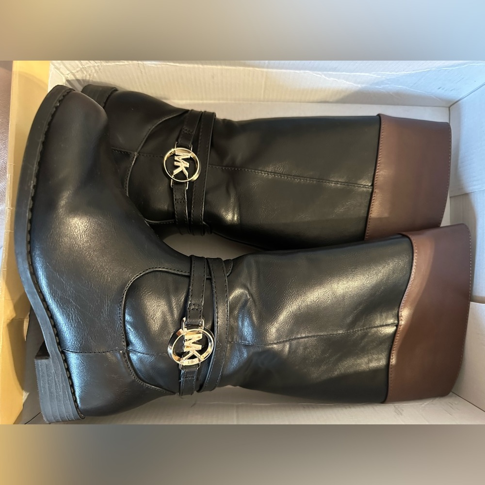 Only used twice size 1 for girls